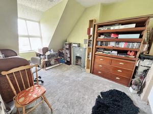 Bedroom- click for photo gallery